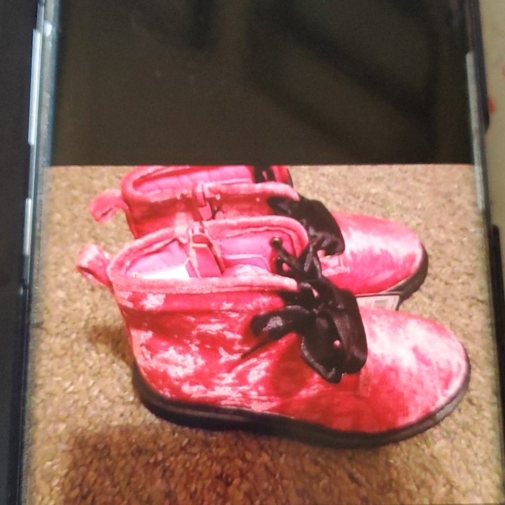 New never worn Girls Pink BeBe Boots Size 2